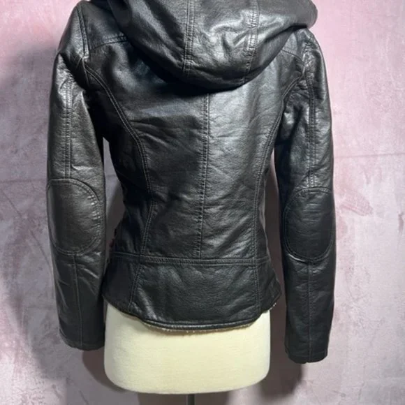 Levis Faux Leather Small Zip Up Jacket - Picture 5 of 9